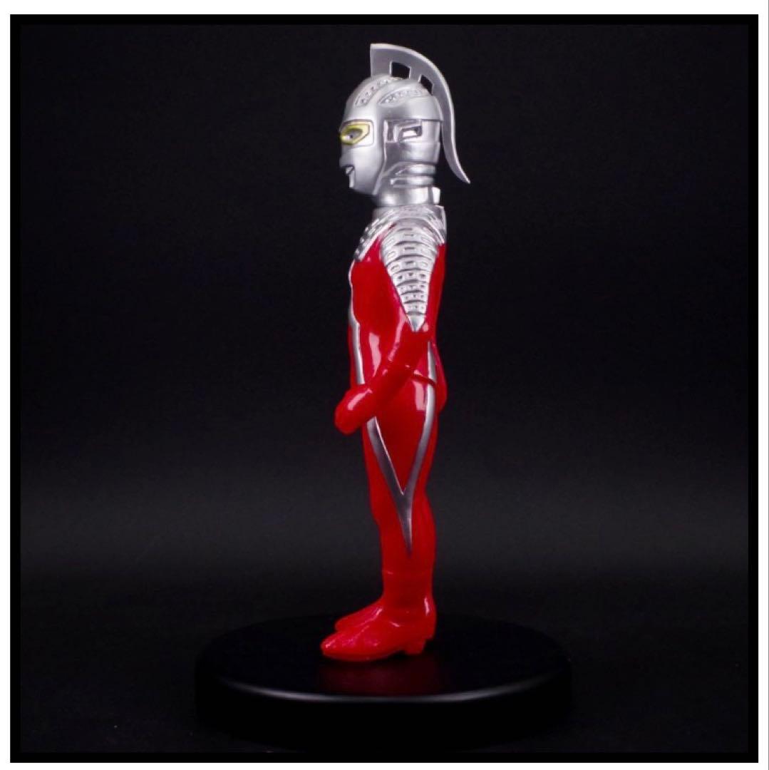 【ハンサムタロウエム】ウルトラセブン/墓場の画廊別注シルバーVer. ソフビ