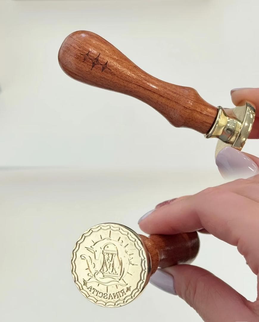 鳴潮　ローソン　コラボ　金属缶バッジ　記念ギフトボックス 中国限定　正規品　新品