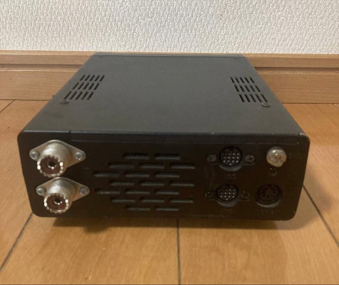 アイコム　アンテナチューナー　AT-180　アイコム　ICOM
