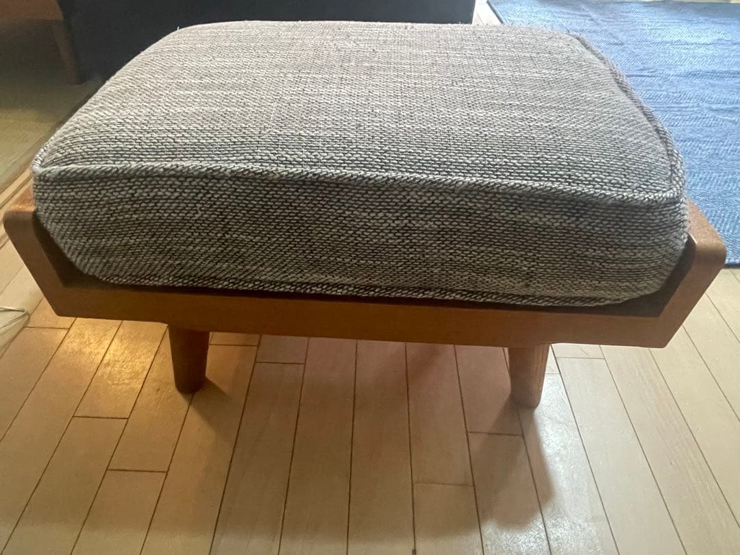 ウニコ　オットマン