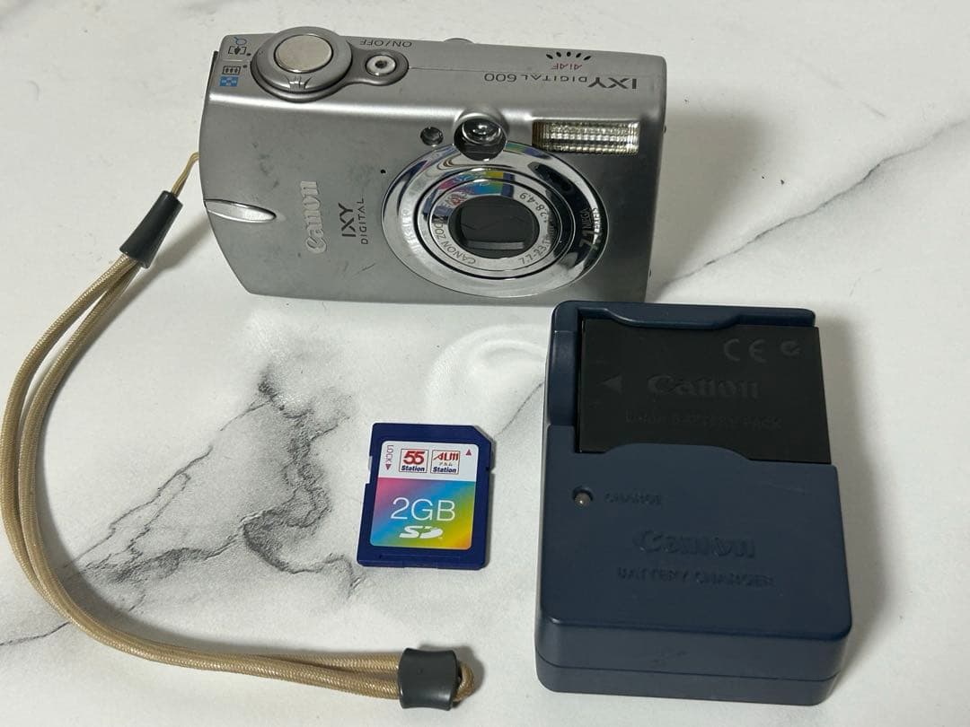 デジタルカメラ Canon IXY digital 600