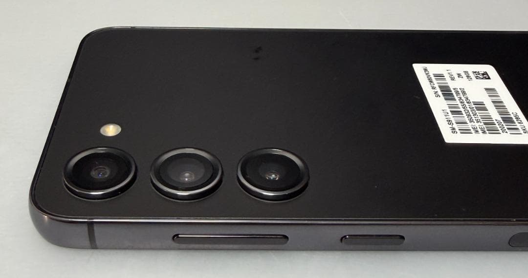 新品同様 Galaxy S23 US版 SIMフリー