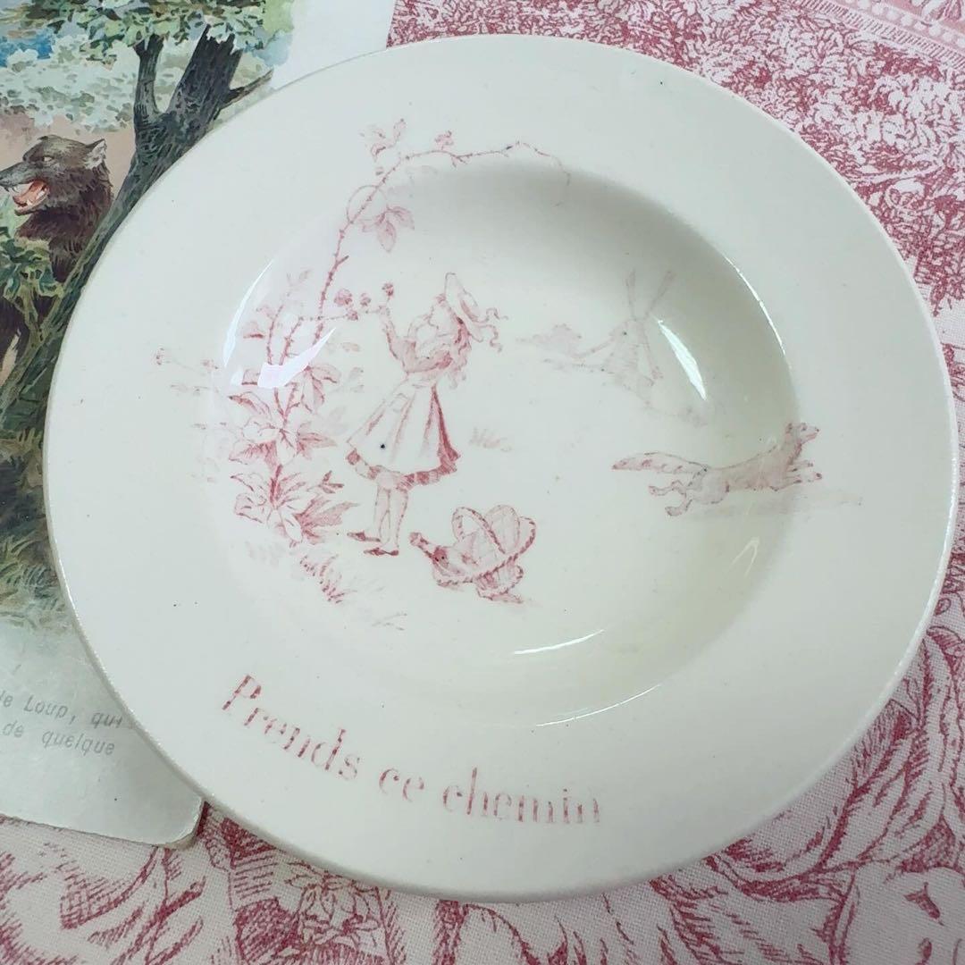 セール　フランスアンティーク　おままごと食器　赤ずきん　ジアン　Gien 赤B