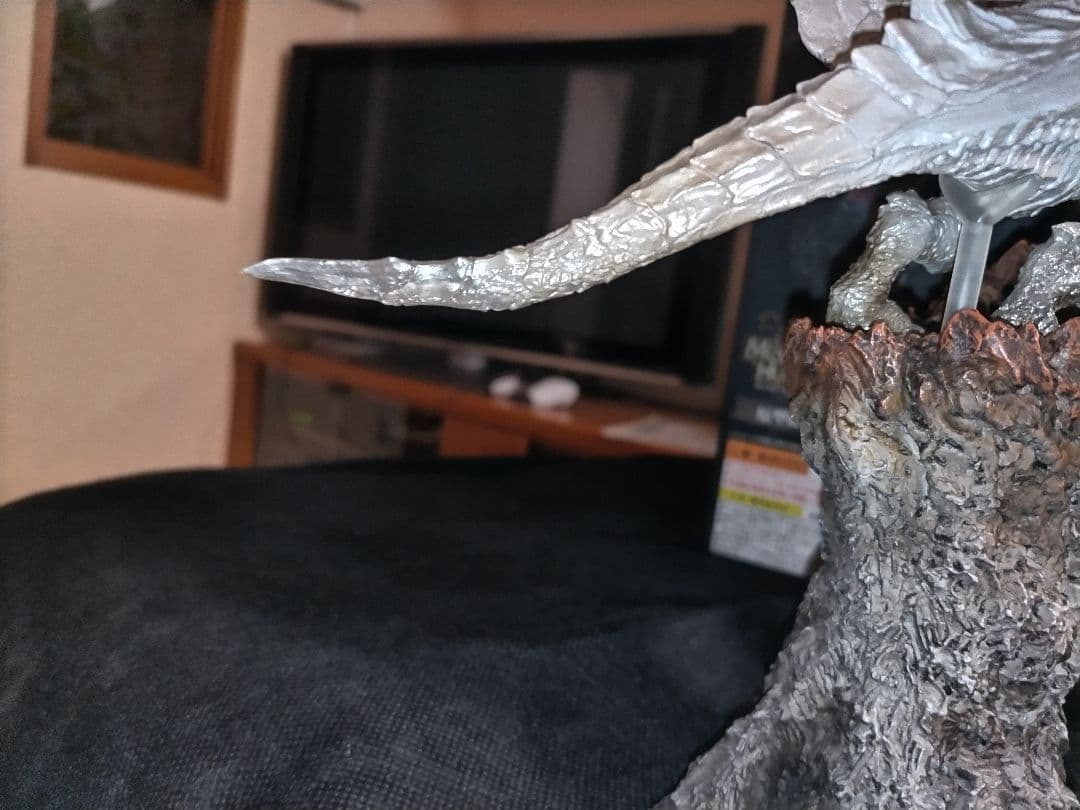 専用　クリエイターズモデル　クシャルダオラ脱皮