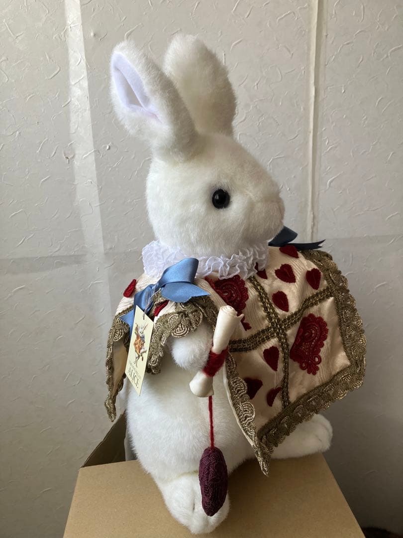 THE MACMILLAN ALICE トランプうさぎ　ぬいぐるみ