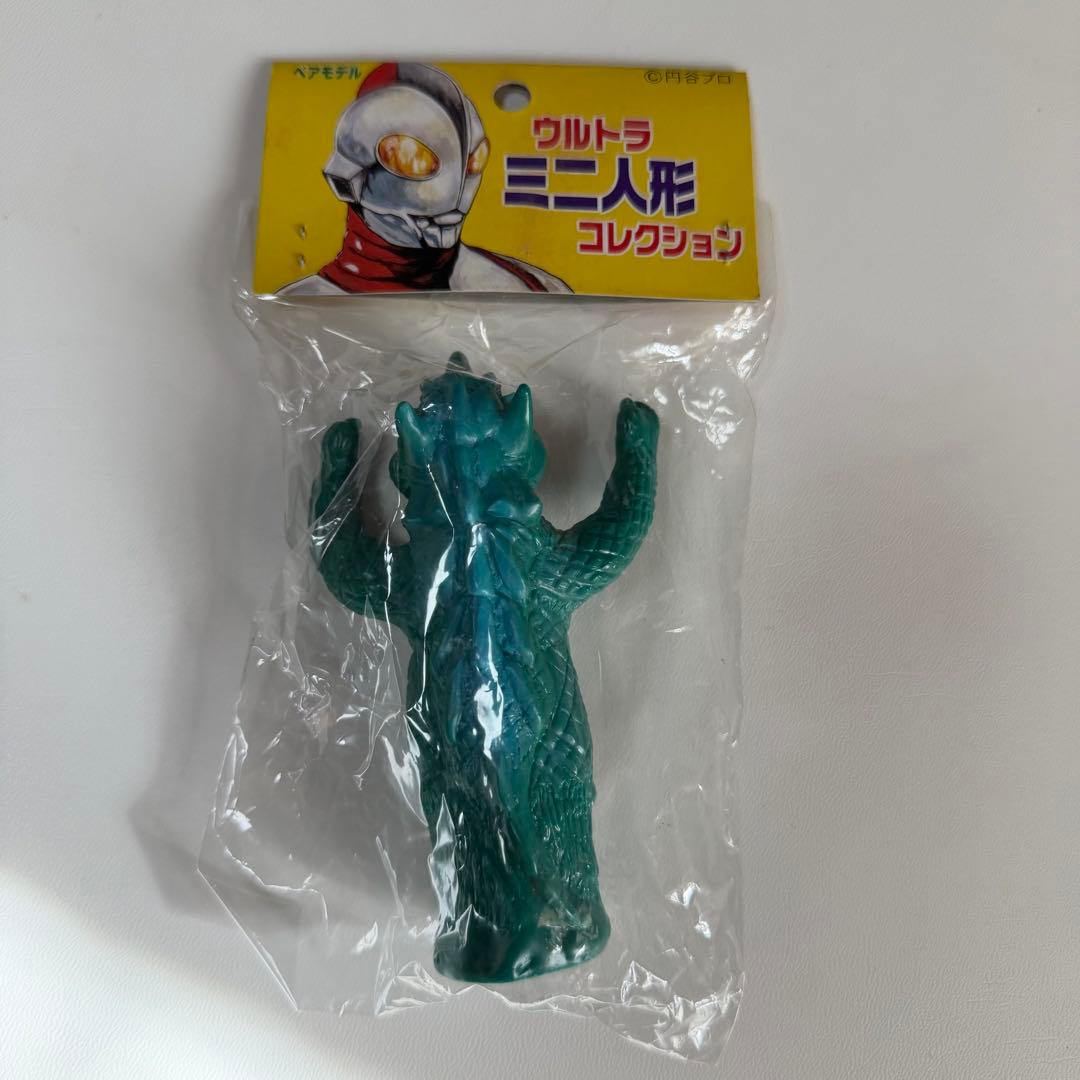 ベアモデル　ウルトラミニ人形コレクション　ゴメス　ソフビ　フィギュア