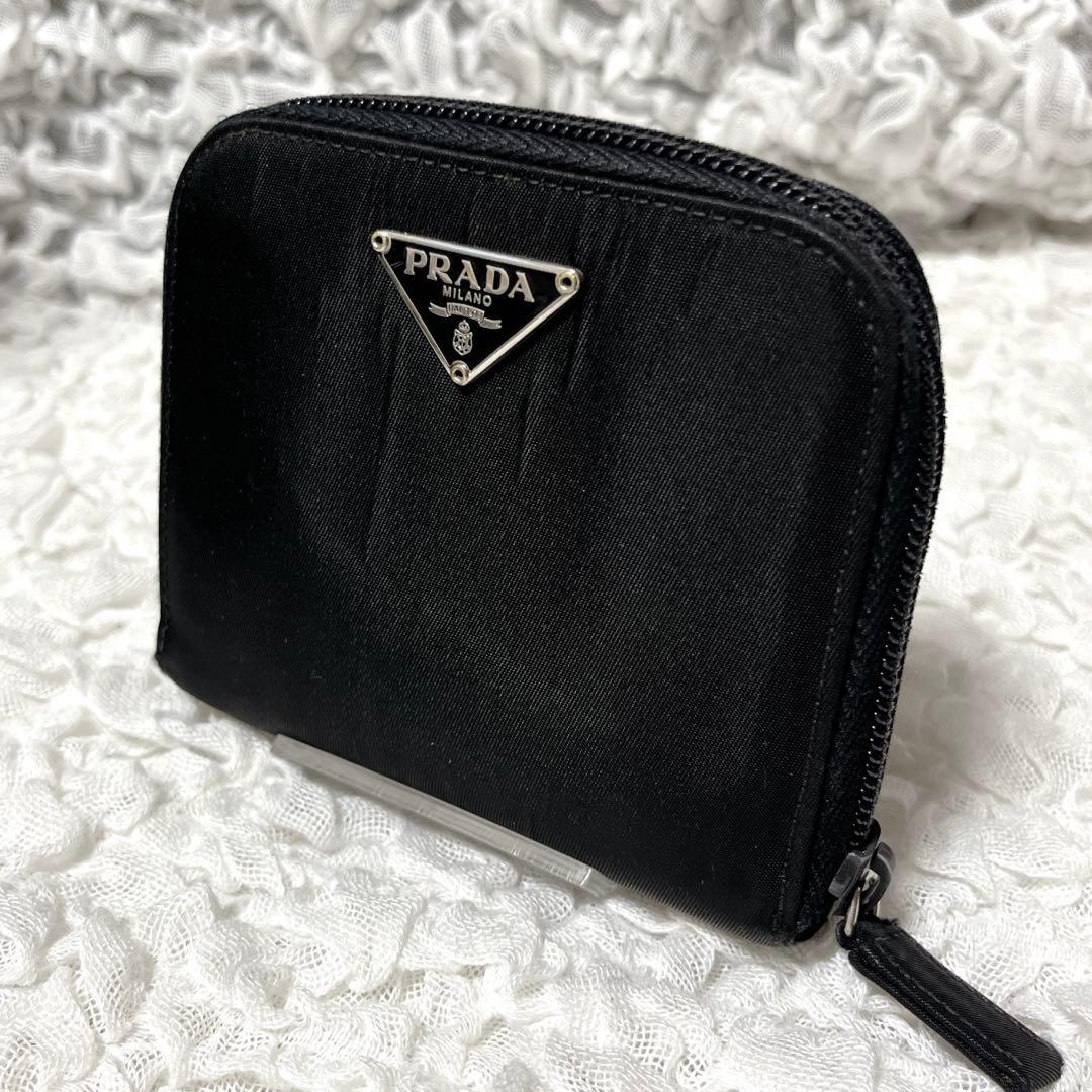 プラダ　ナイロン　レザー　三角ロゴ　コンパクト　二つ折り　財布　PRADA