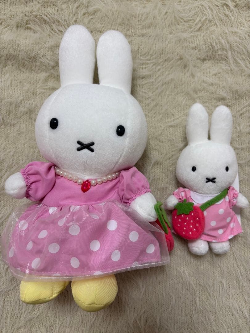 ミッフィースタイル　いちご　マスコット&ぬいぐるみ