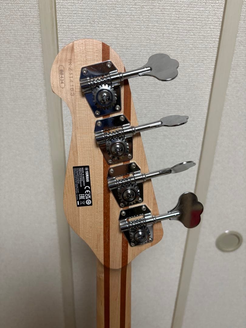 [美品]ヤマハ エレキベース BB434 Ice Blue 限定カラー