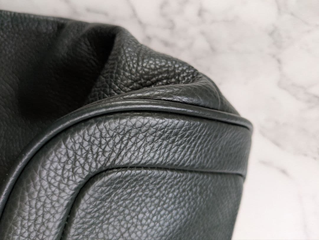 HINC NUNC ヒンクヌンク　レザーバッグ