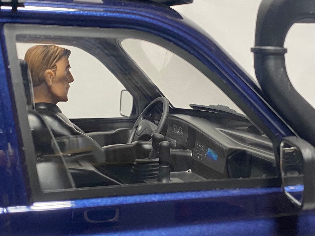 FMS FCX10 PRO トヨタ ランドクルーザー80 バッテリー充電器付き