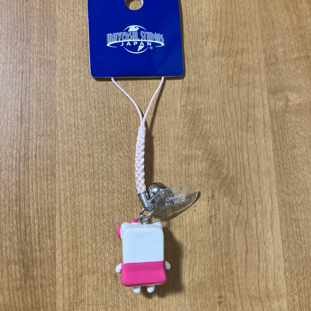 d*2様 【激レア】USJ ハローキティ　根付け　2014　当時物