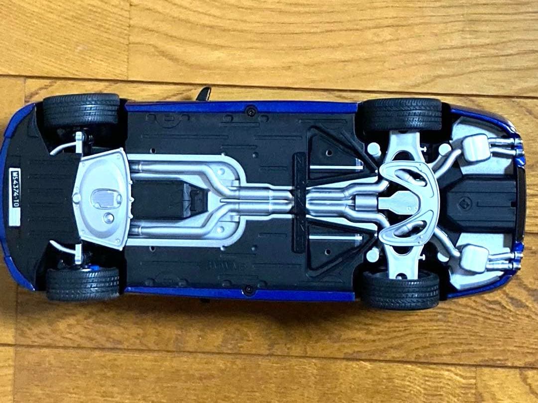 BMW M5 モンテカルロブルーミニカー