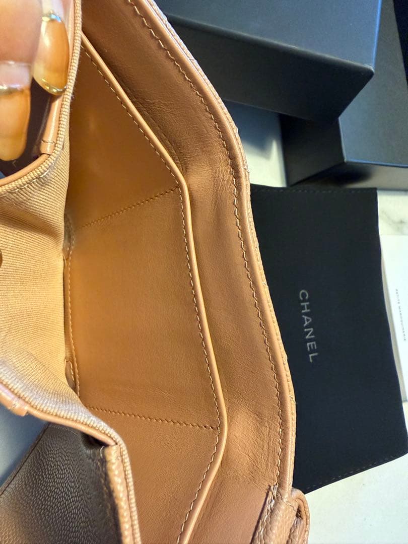 CHANEL ベージュ 三つ折り財布 キャビアスキン　キルティング