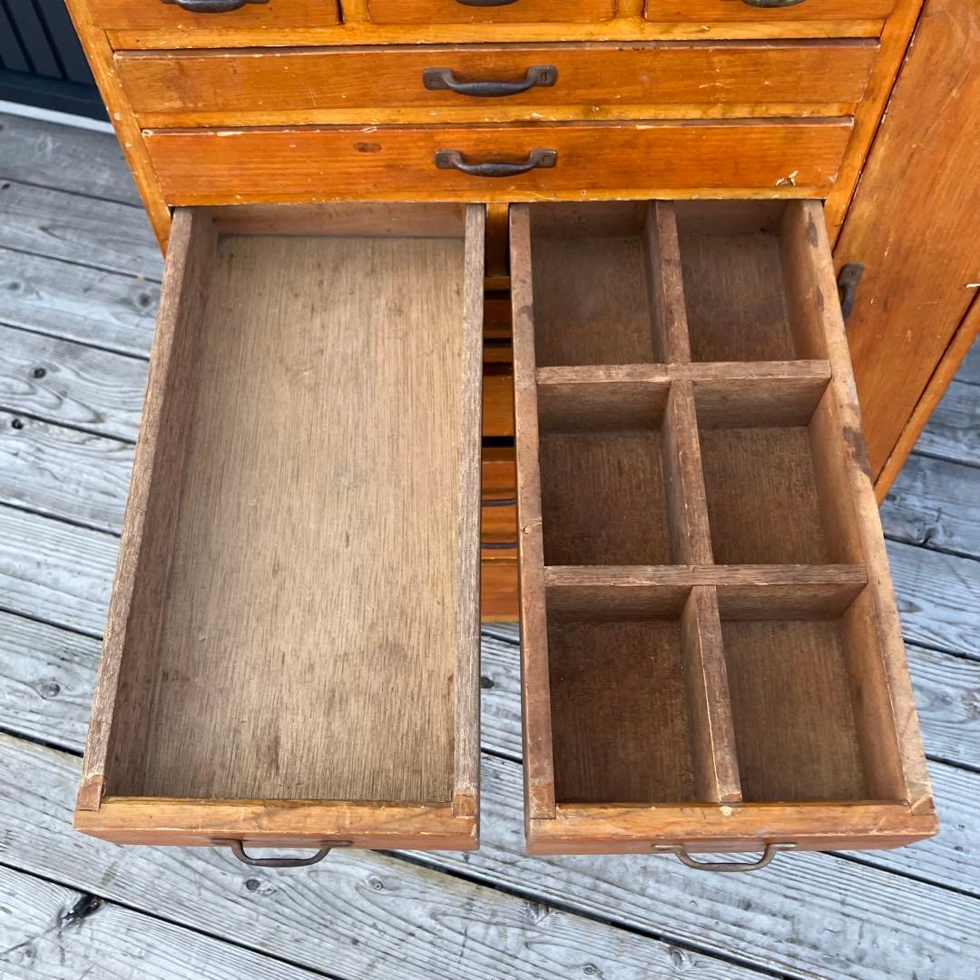 昭和レトロ 古家具 木製収納棚 大工道具棚 サイドボード 整理棚 15杯 古道具