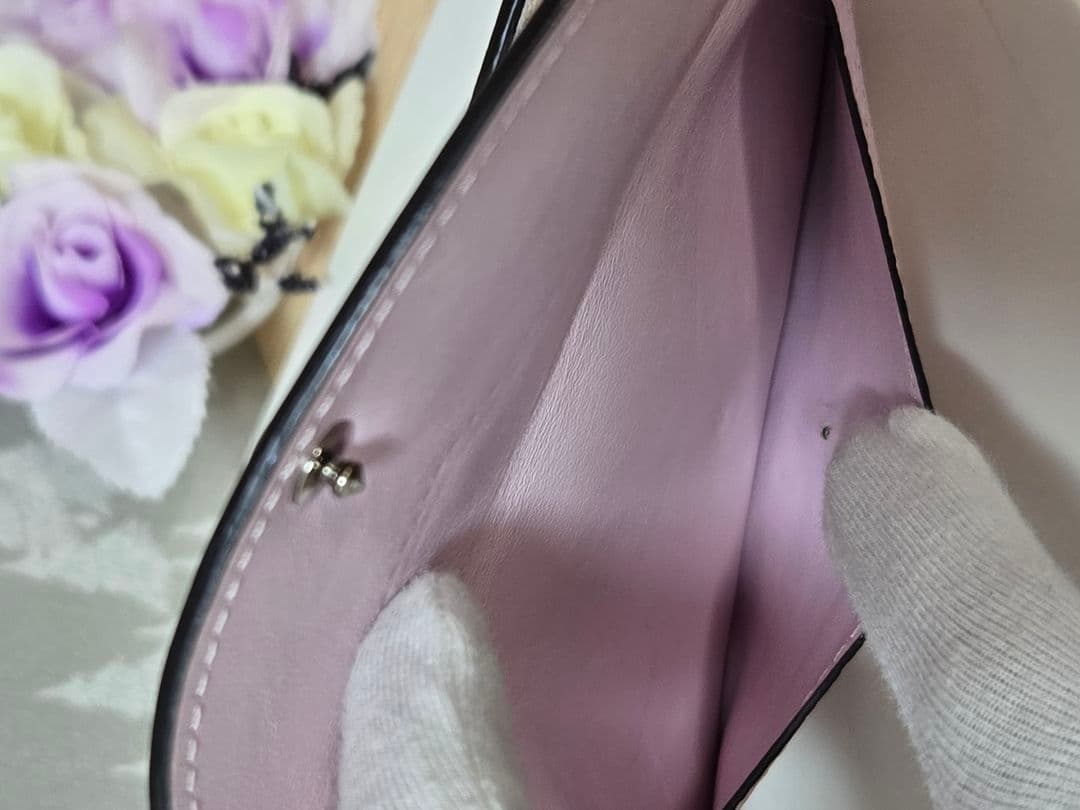 限定色 ルイヴィトン ポルトカルト レクトヴェルソ マヒナ カードケース