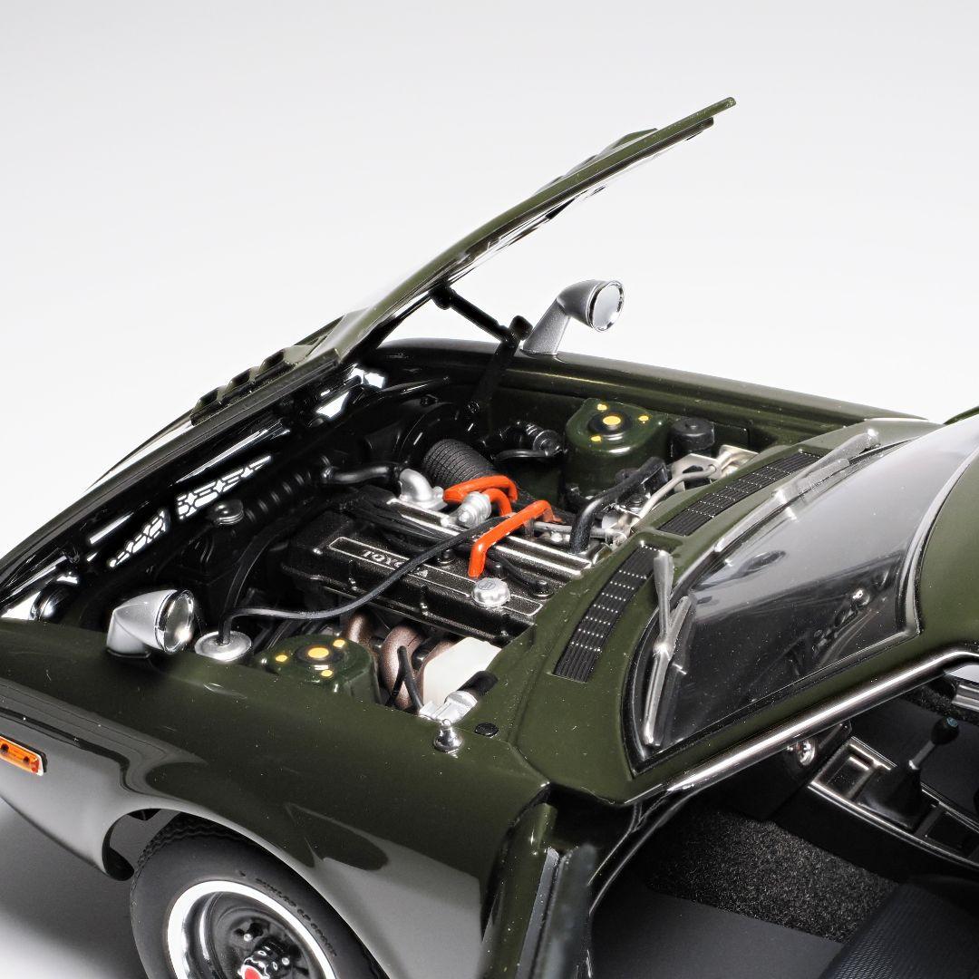 オートアート 1/18 トヨタ セリカ 2000GT モスグリーン