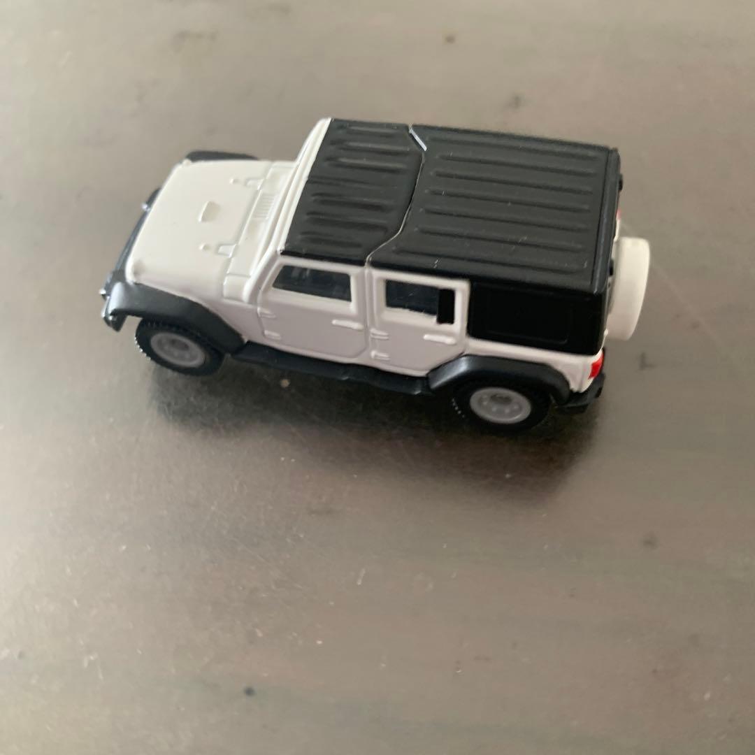 ホワイト ブラック SUV ミニカー