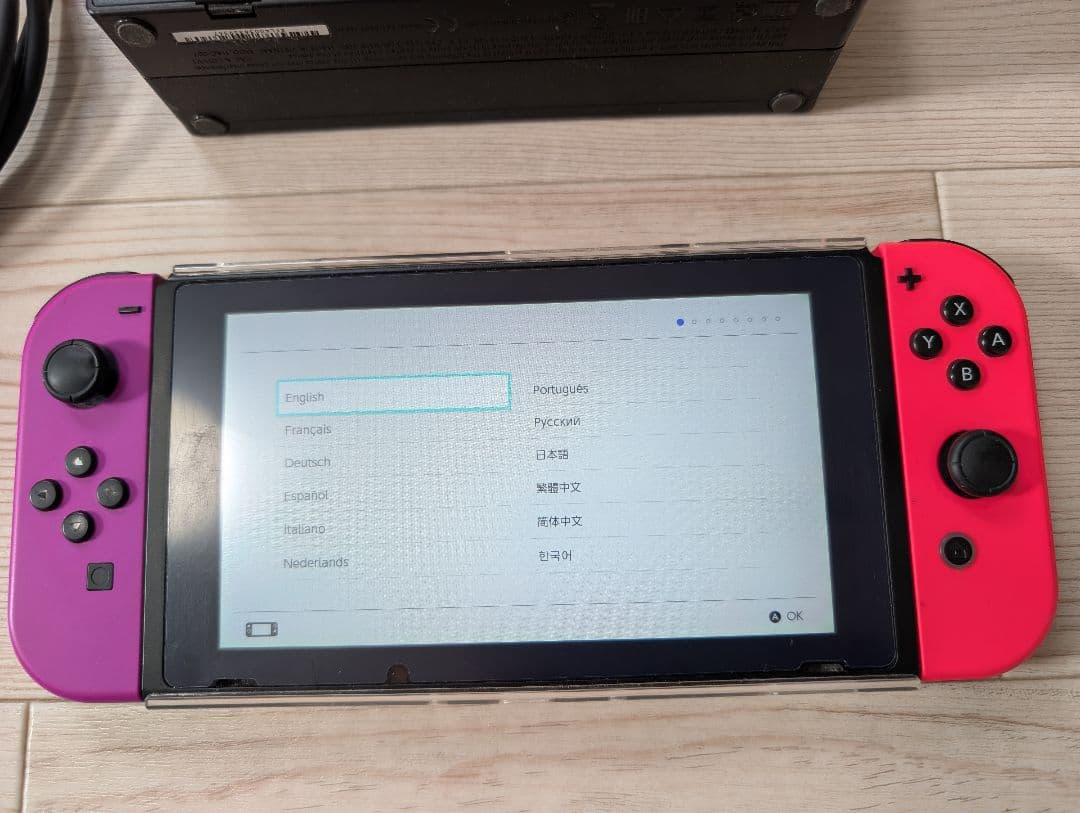 Nintendo Switch 本体 カラフルJoy-Con3個 付き