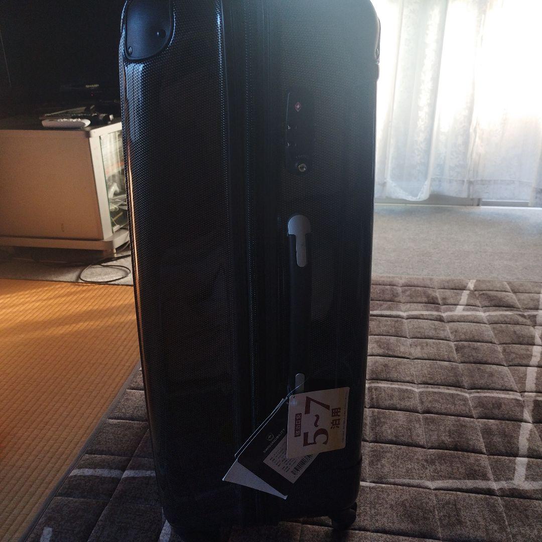 swiss mobility ブラックハードシェルキャリーケース 5-7泊用