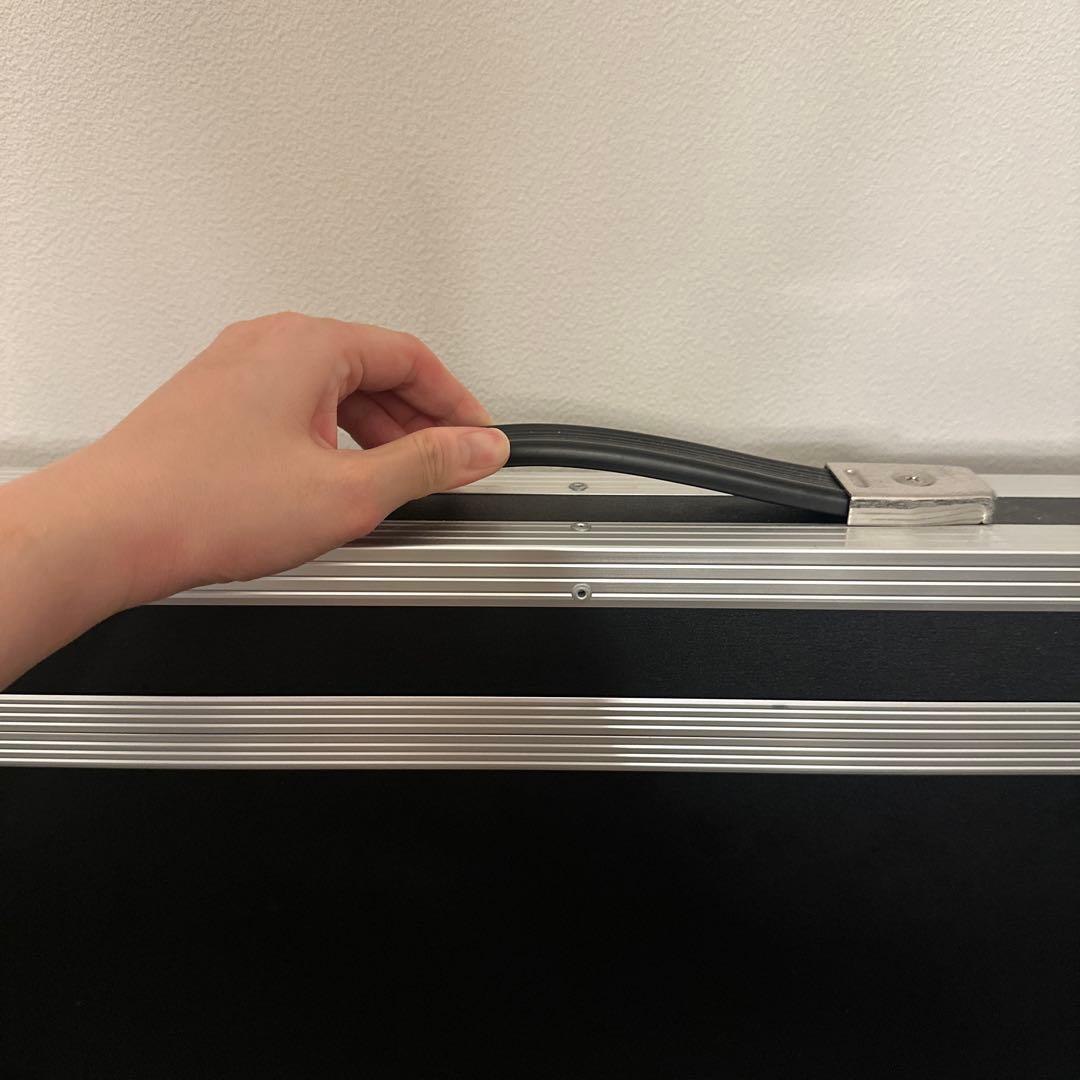 T.C. Electronic M-ONEマルチエフェクター ケース・説明書付属