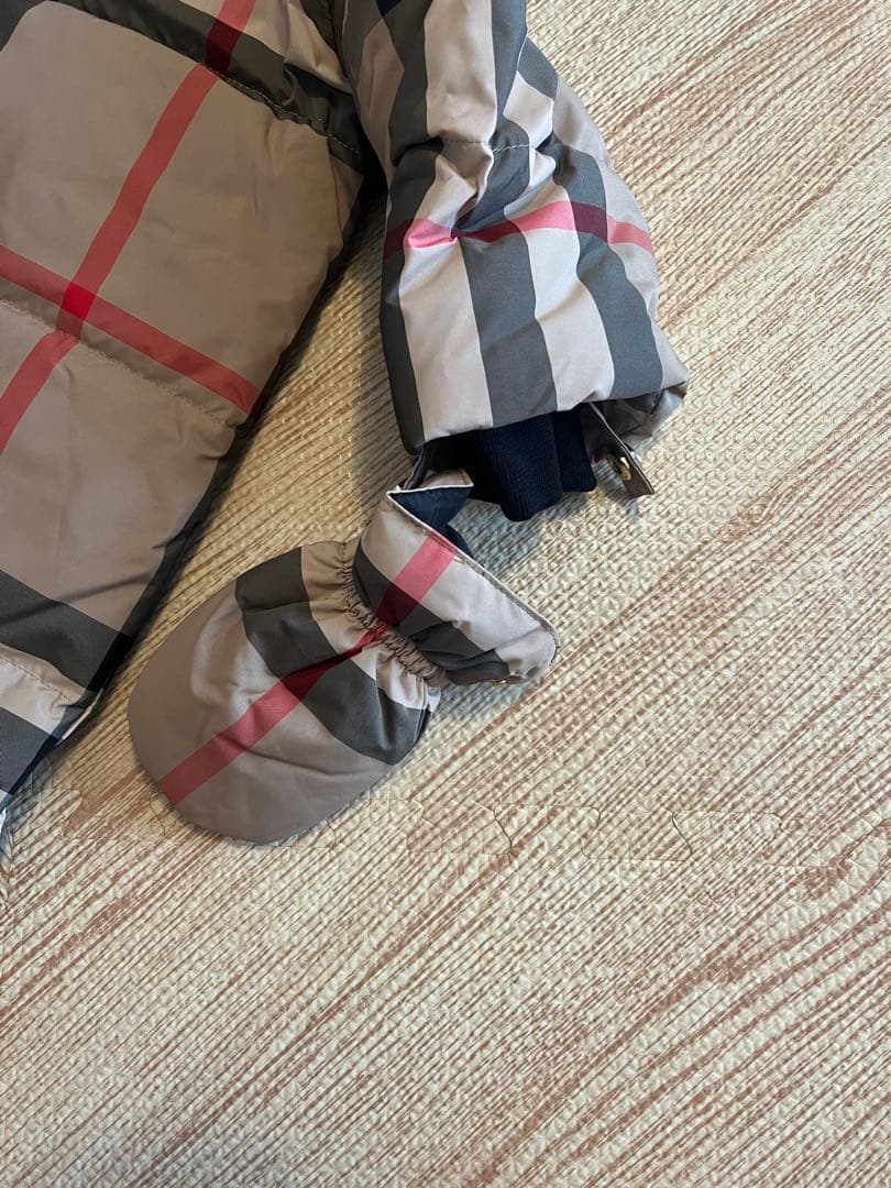 Burberry ベビー ダウンロンパース　チェック柄
