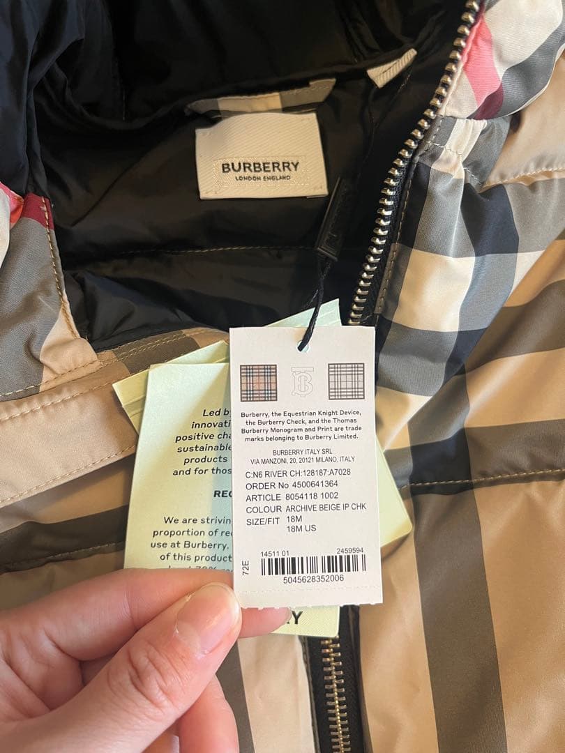 Burberry ベビー ダウンロンパース　チェック柄