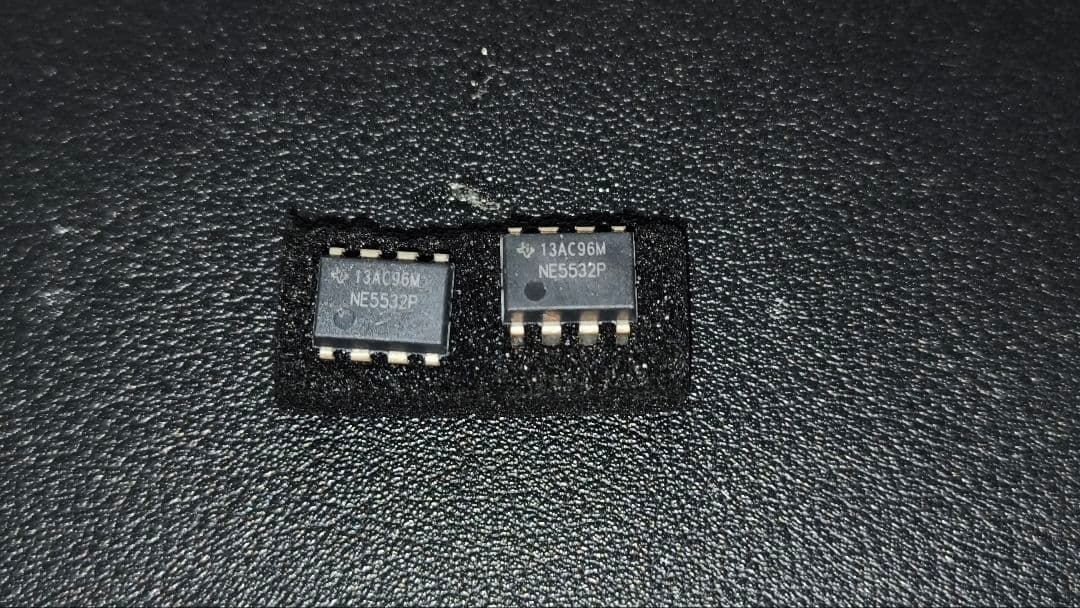 【美品】プリアンプ・パワーアンプセット 交換用オペアンプ付き