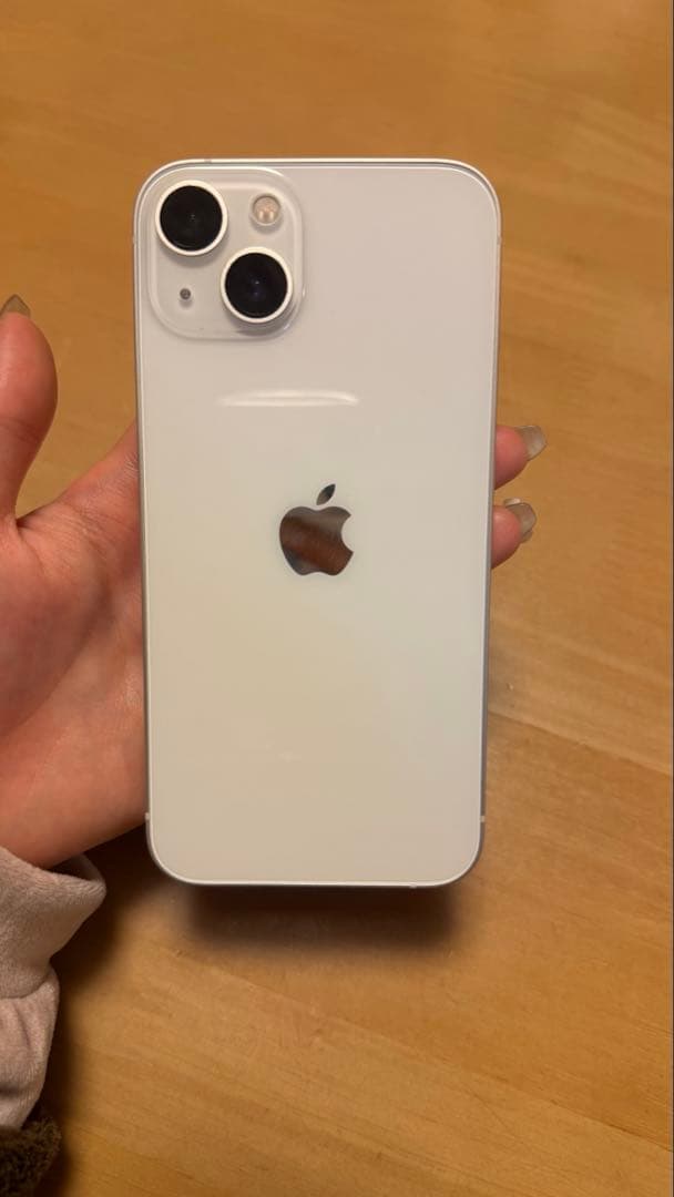 Apple iPhone 13 本体