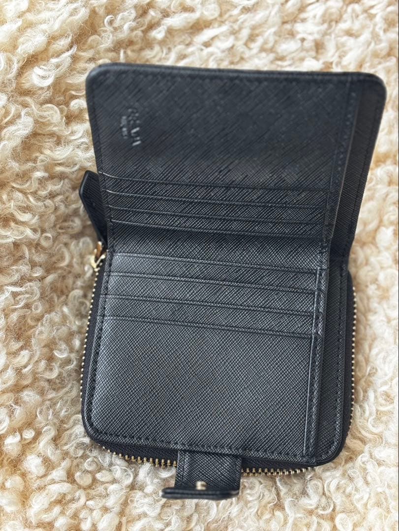 PRADA サフィアーノレザー 二つ折り財布 黒