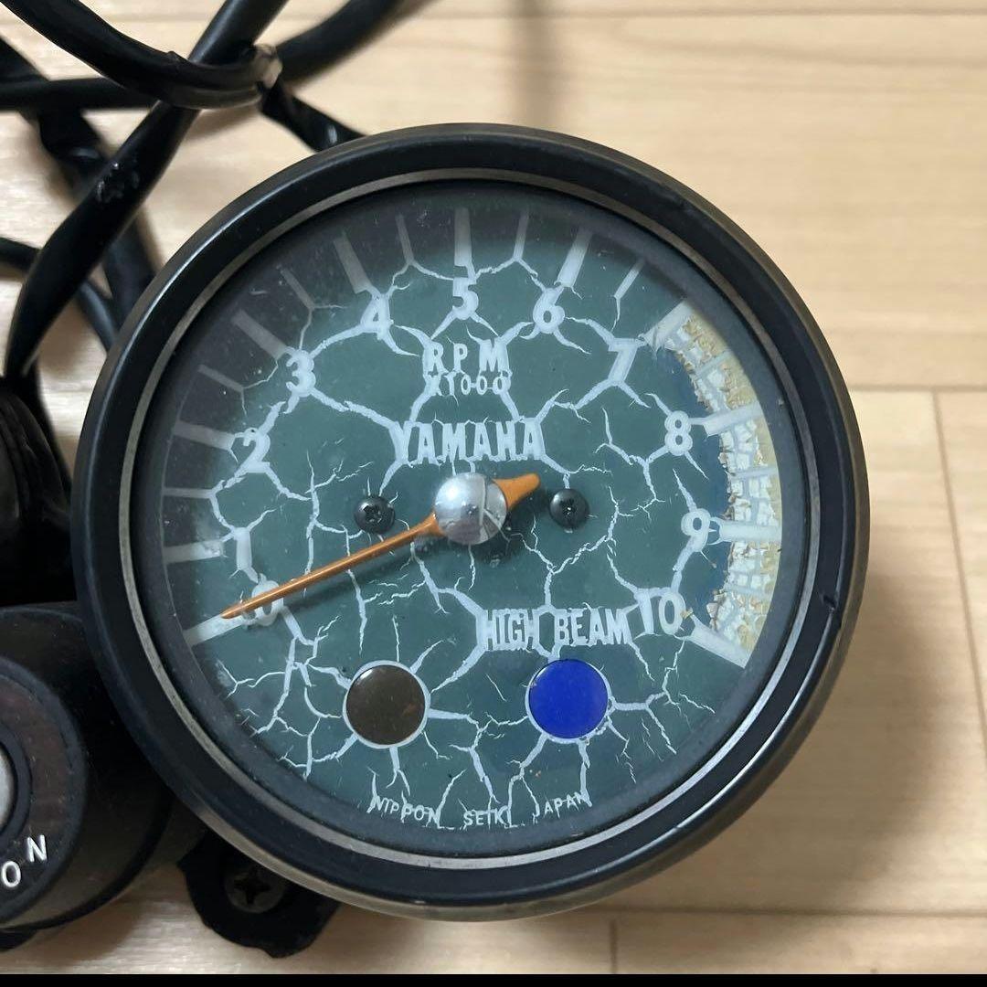 DT250 スピードメーター　タコメーター　イグニッション　ステー　セット