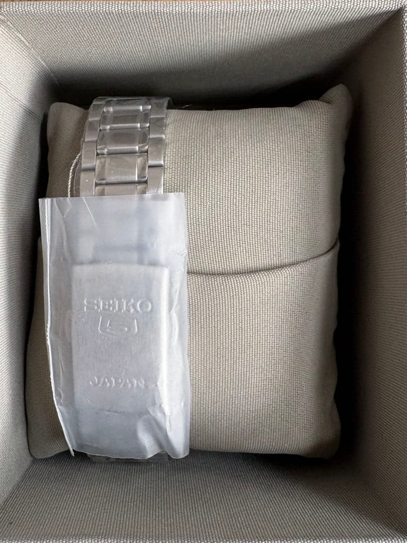 し*も様 新品SEIKO 5アラビック文字盤 藤原ヒロシ fragment 自動