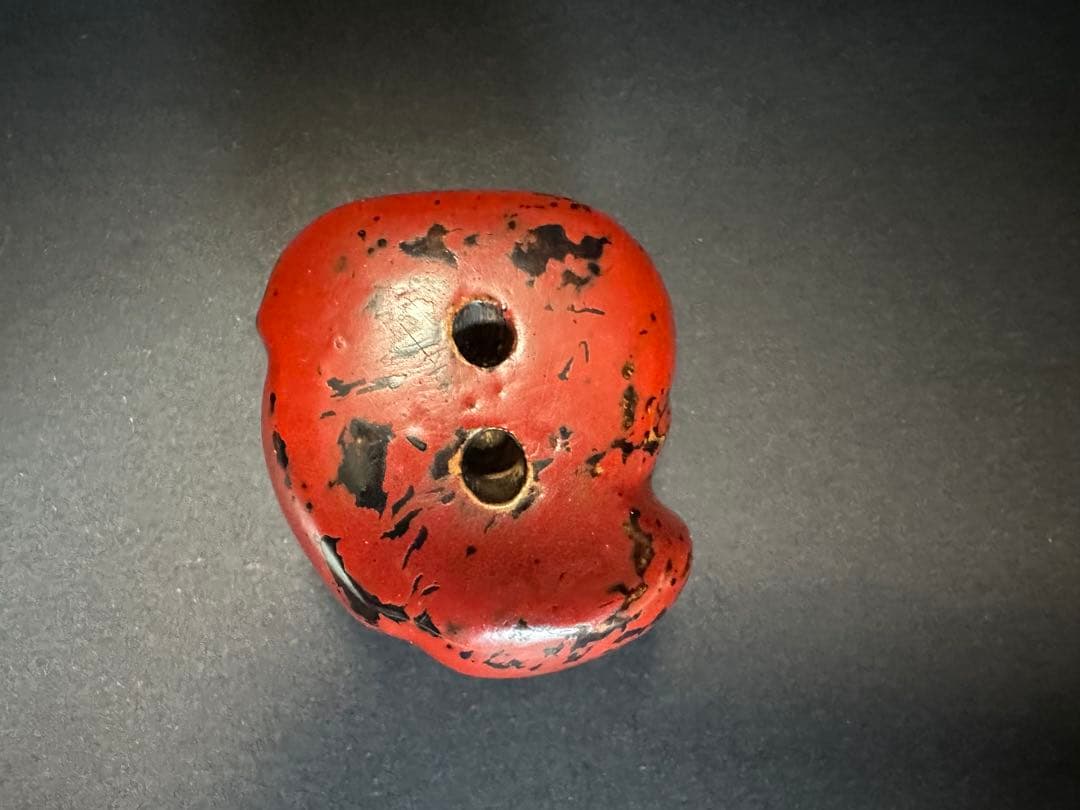 【根付(netsuke)】赤茶色の顔(面)の根付　木製　江戸時代