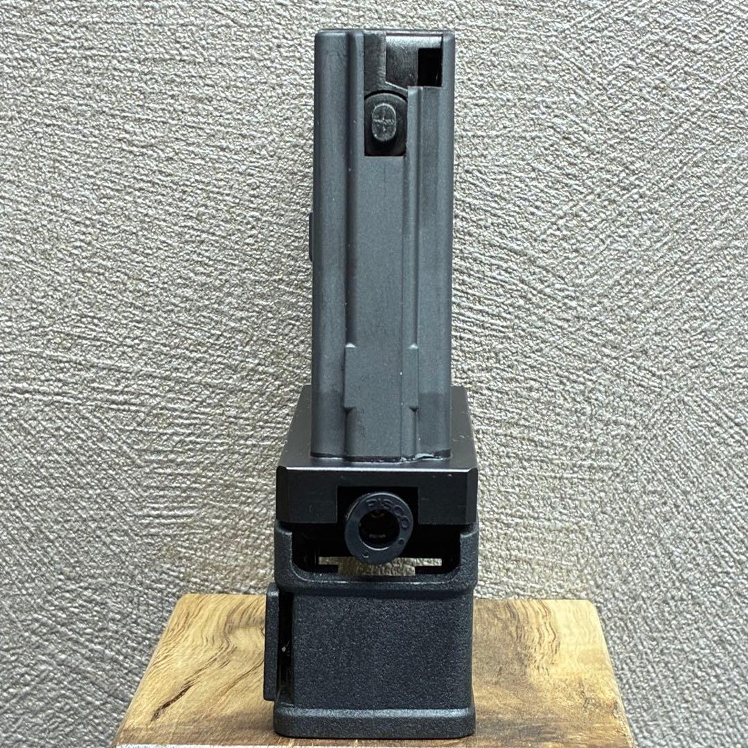 R7-30 東京マルイ GBB M4 マガジンアダプター 外部ソース仕様