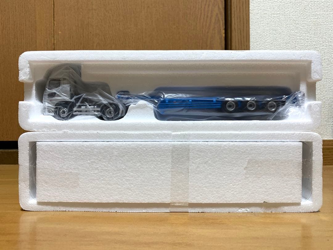 トミカ リミテッド ヴィンテージ ネオ　日野 プロフィア 海上コンテナトレーラー