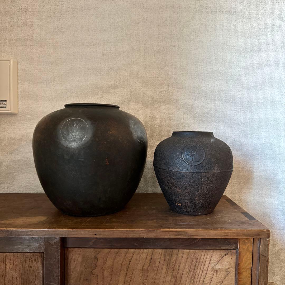 鉄製日本古美術の壺2個セット