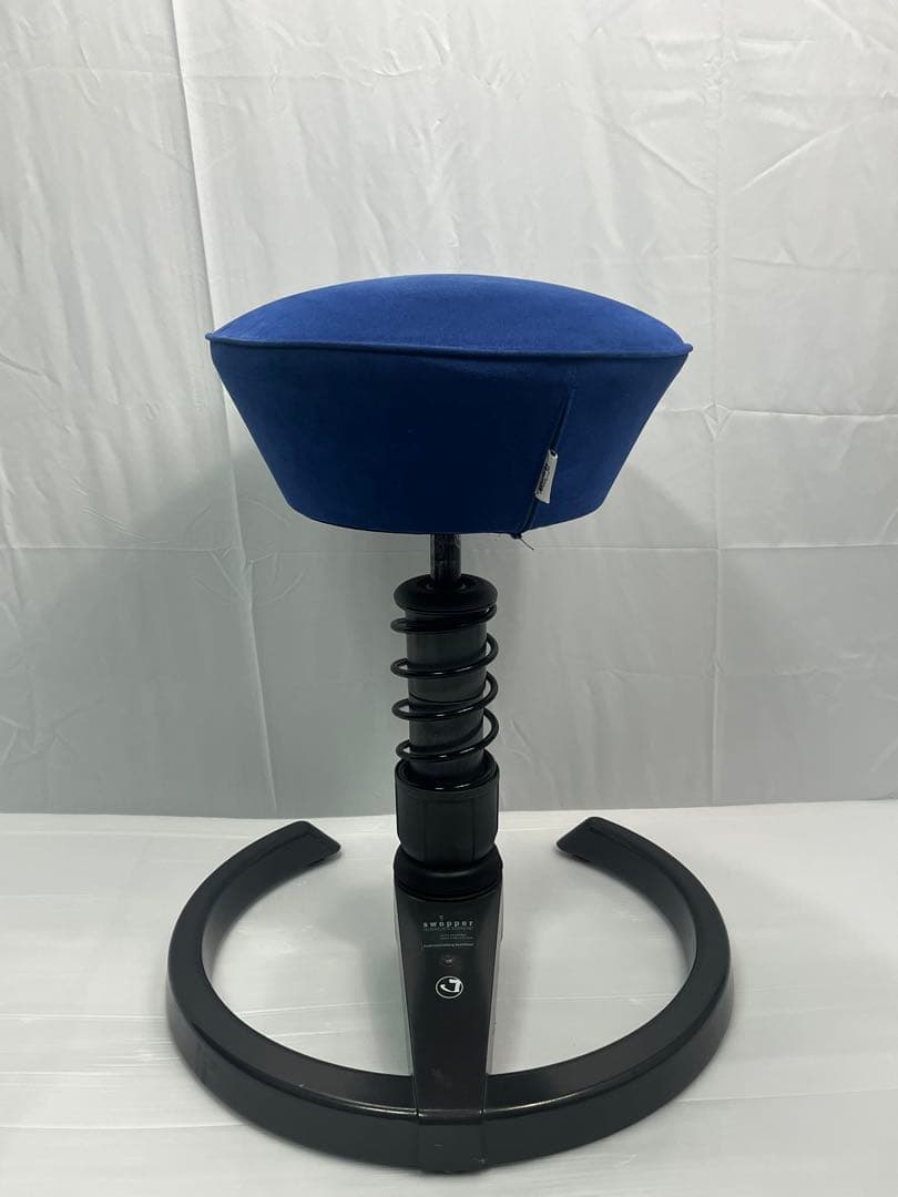 aeris swopper エルゴノミクスチェア 青