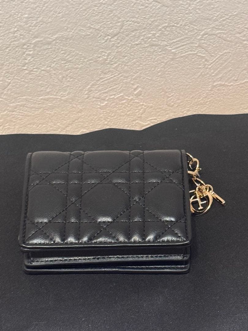 Dior ブラック キルティング 二つ折り財布