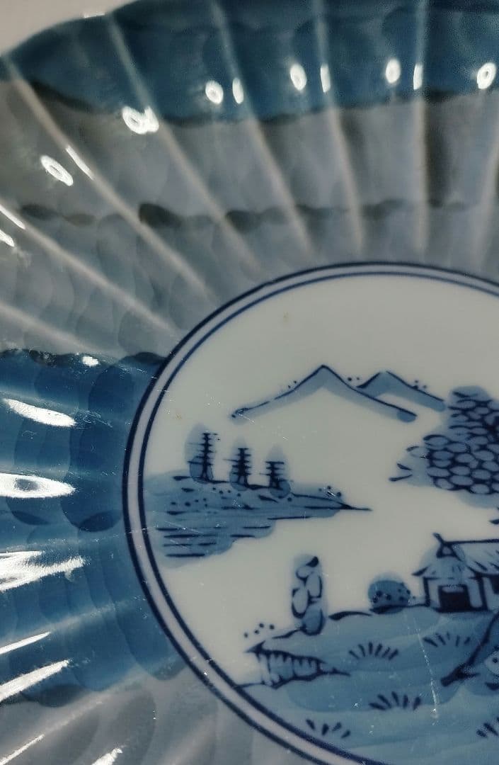 ♥値下げします　希少な高級有田焼き源右衛門作の珍しい 手書き絵大皿です。