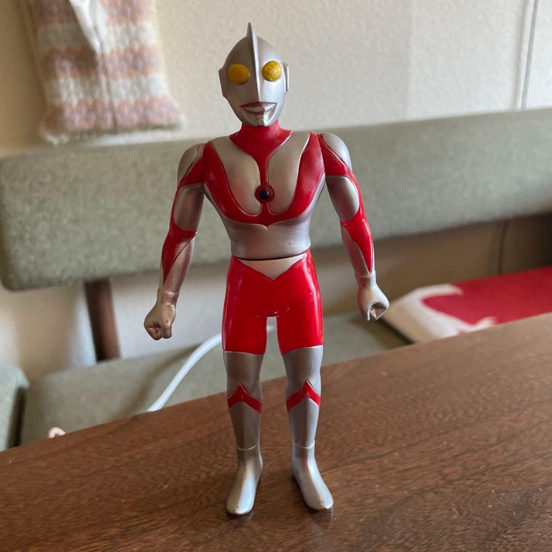 BANDAI 1983年ウルトラマン　初期　ソフビ　白台紙