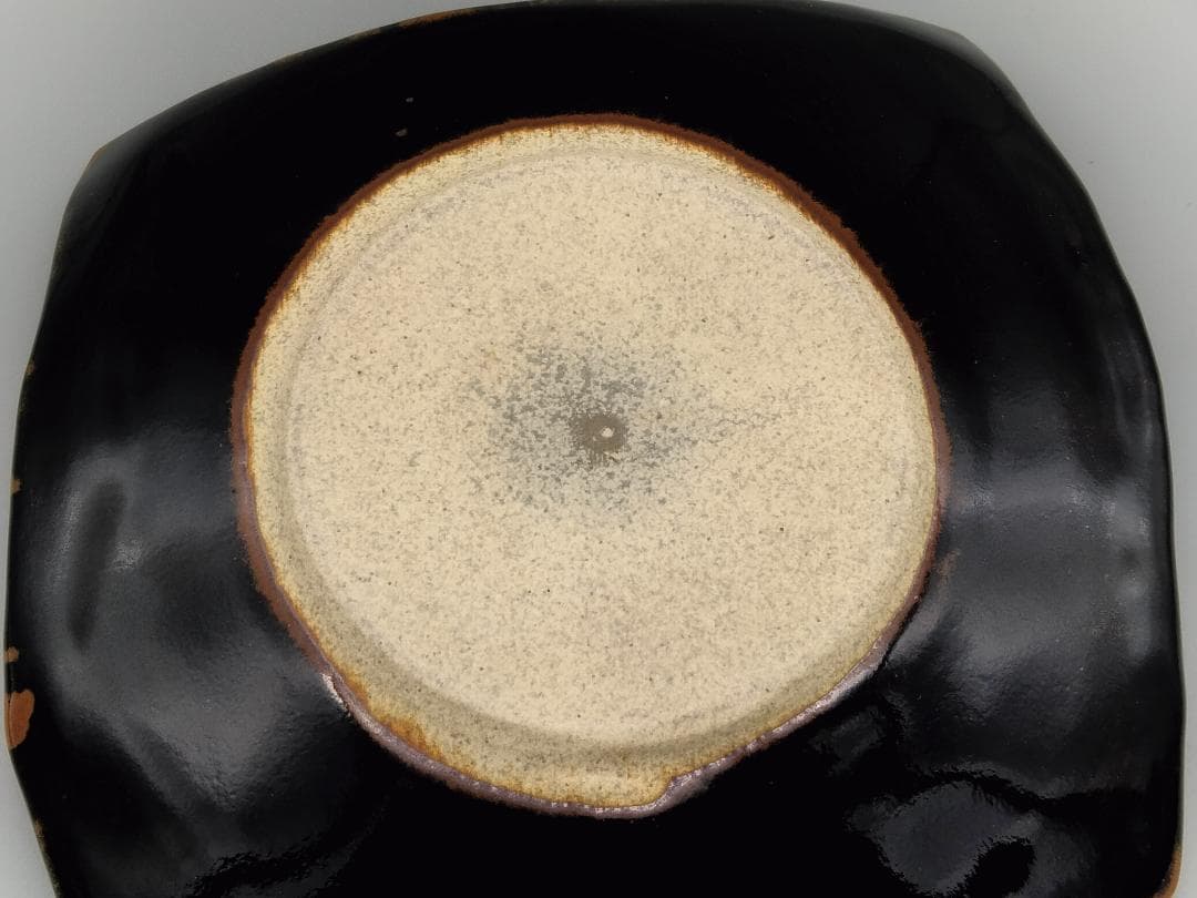 濱田庄司作 黒釉柿釉指描四方反上皿 人間国宝 文化勲章受章