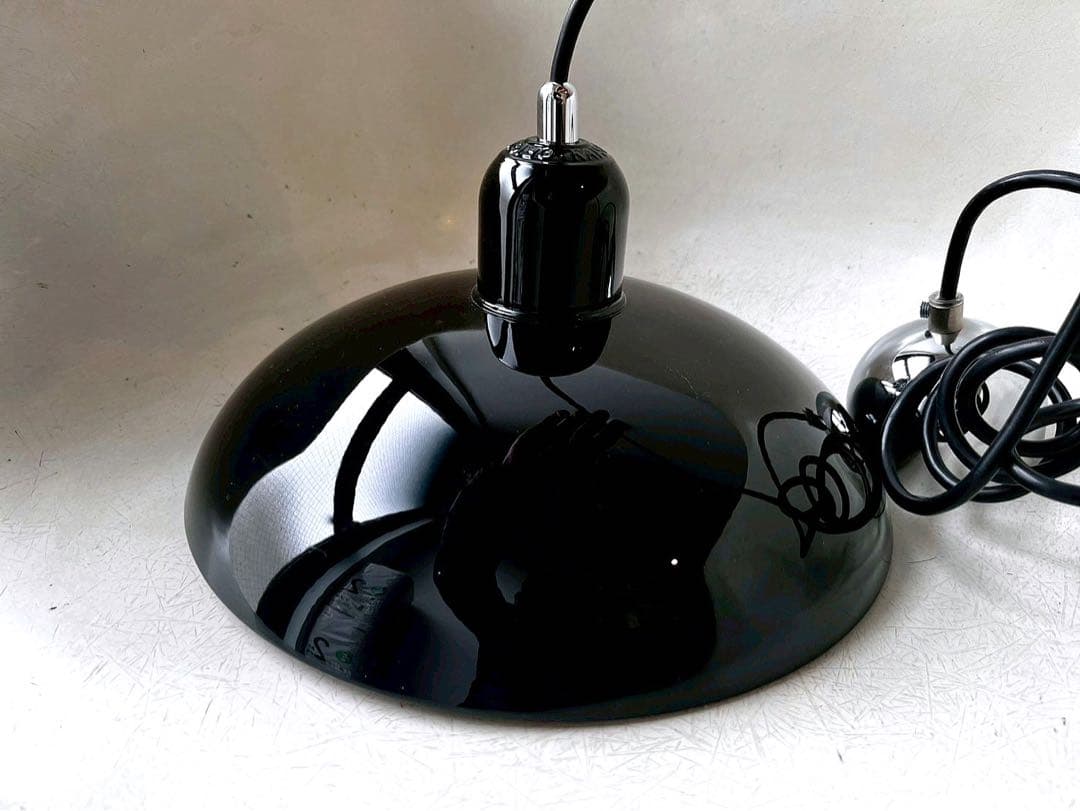 ぽてと　フリッツ・ハンセン カイザー・イデル ペンダントライト 黒