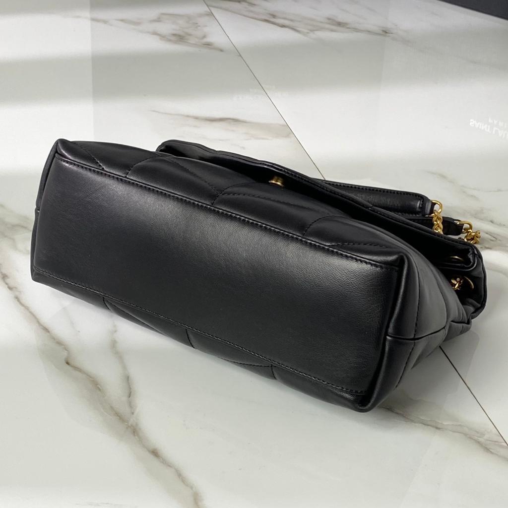 大人気！YSLショルダーバッグ ブラック