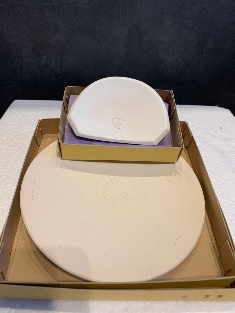 未使用品　茶道具　風炉　黒塗り