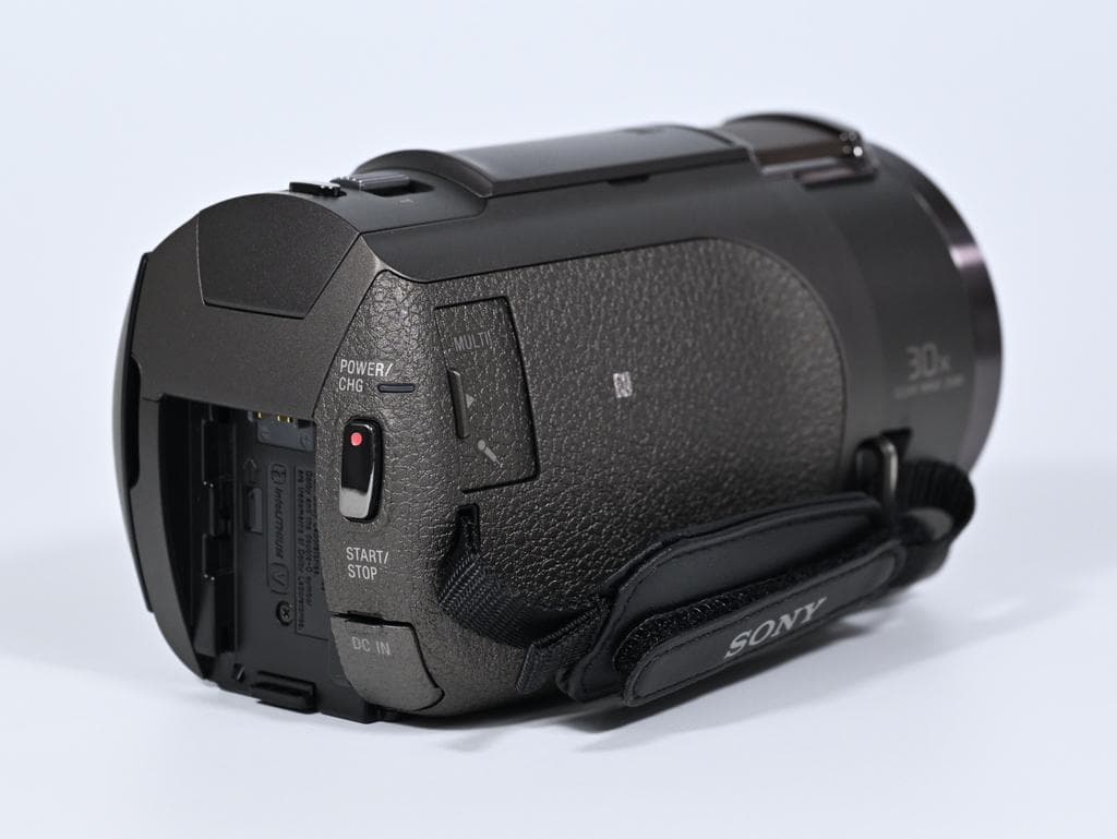 【ほぼ新品】 ソニー　SONY FDR-AX45 デジタル4Kビデオカメラ