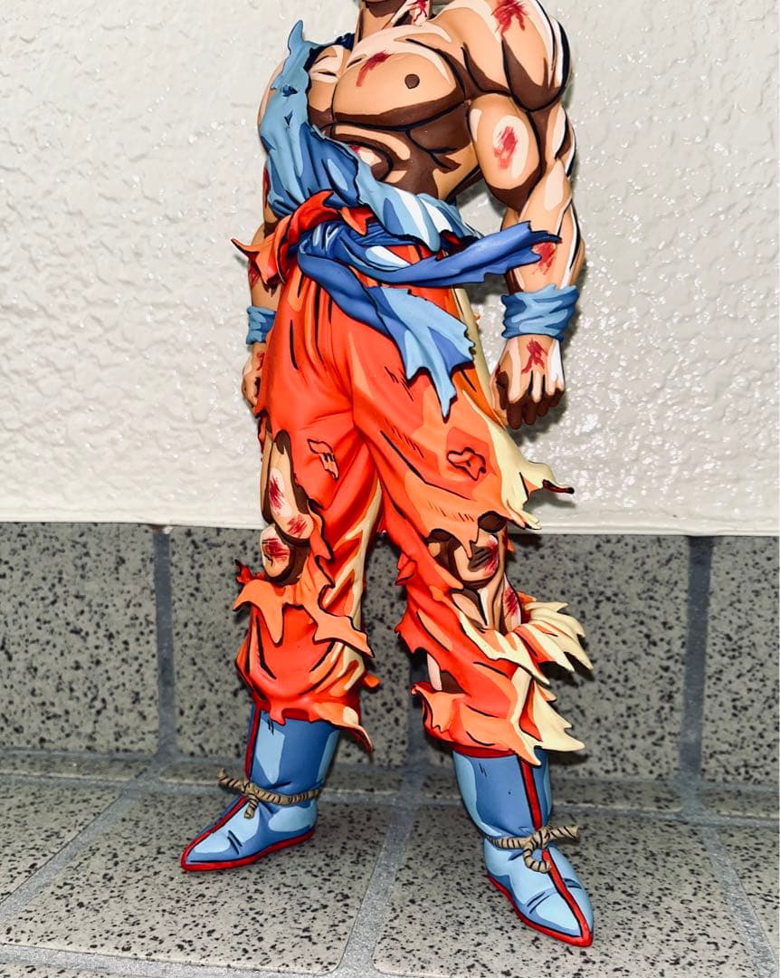 ドラゴンボールフィギュア 伝説の超サイヤ人 孫悟空 リペイント 磁石付き