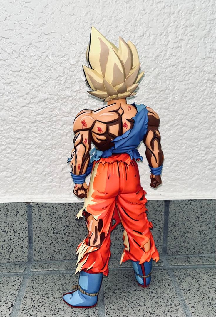 ドラゴンボールフィギュア 伝説の超サイヤ人 孫悟空 リペイント 磁石付き