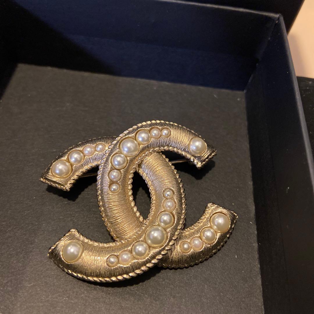 シャネルCHANEL ブローチ