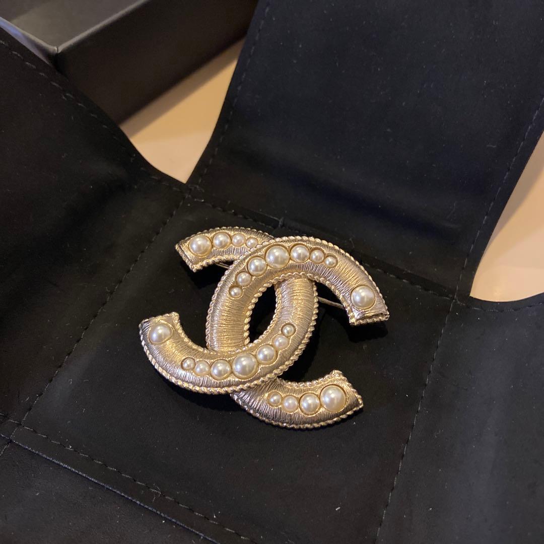 シャネルCHANEL ブローチ