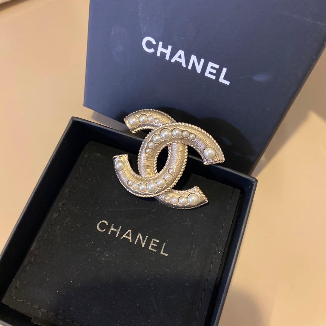 シャネルCHANEL ブローチ